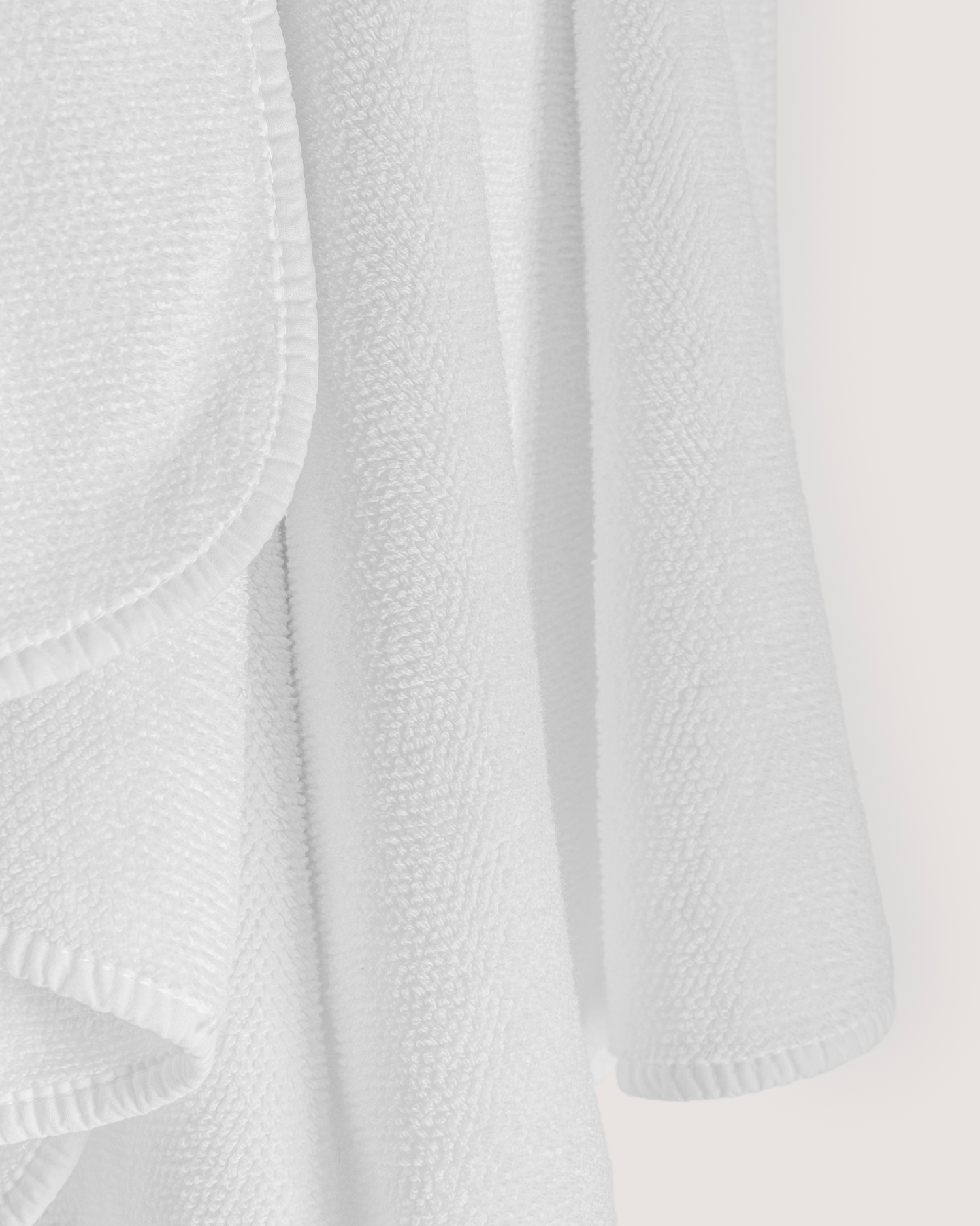 #Color_WHITE