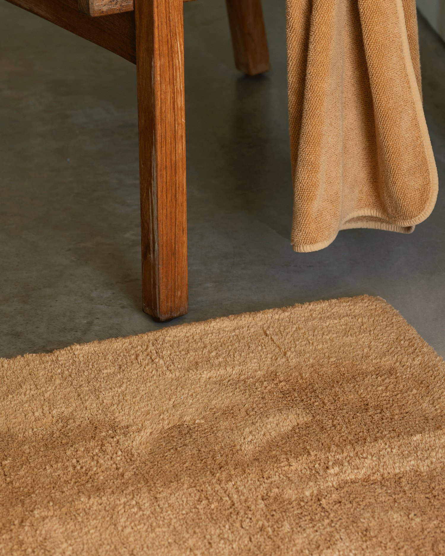 Velour Bath Rug